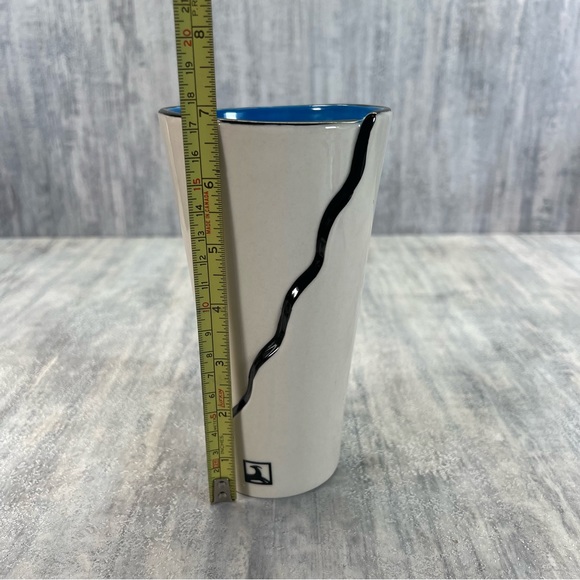 1989 Hallmark Cards Inc. Ceramic Vase White Blue Vintage - Picture 7 of 7